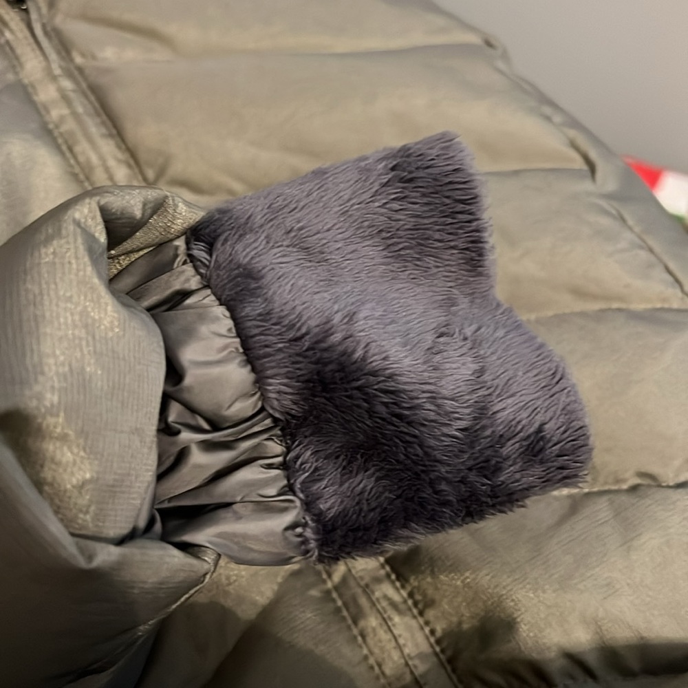 Eddie Bauer Down Winter Jacket - Picture 12 of 14